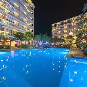 Boutique & Hoi An
